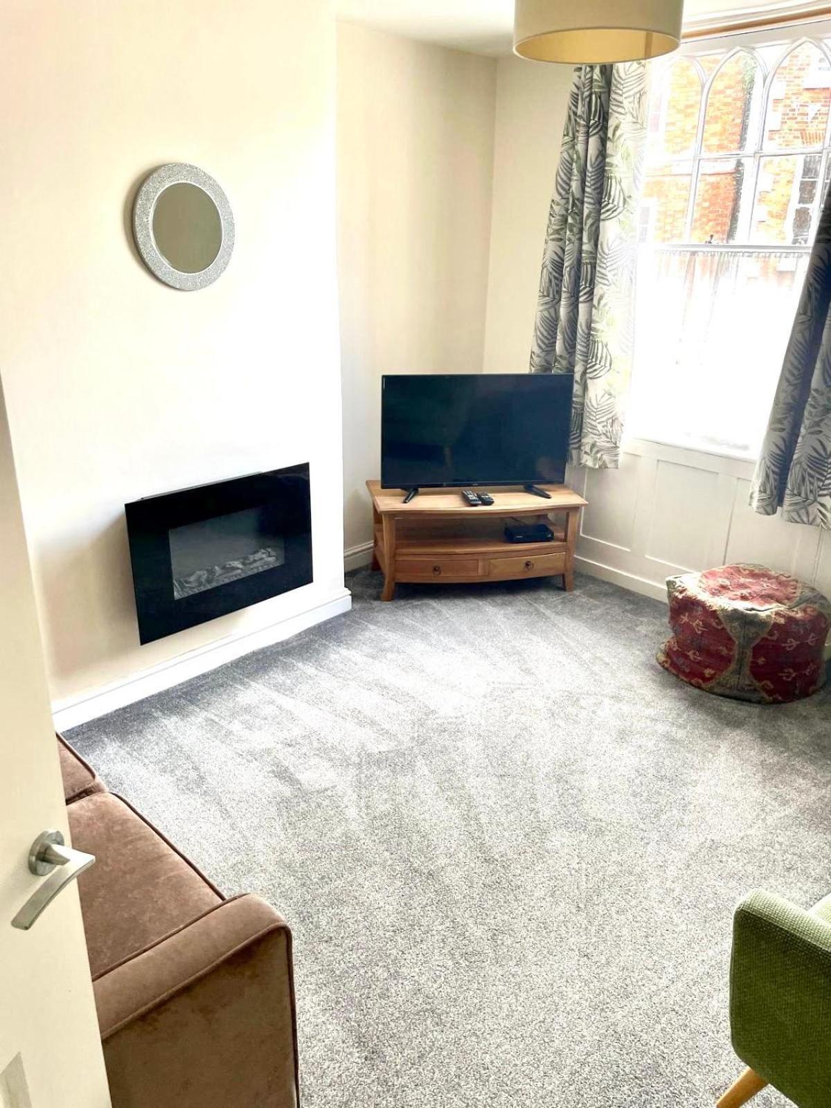 Town Centre Apartment Perfect Location With On-Street Parking Stratford-upon-Avon Chambre photo