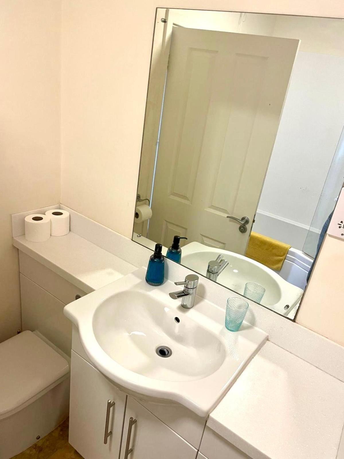 Town Centre Apartment Perfect Location With On-Street Parking Stratford-upon-Avon Chambre photo